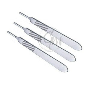 Empuñadura de bisturí de acero inoxidable diseñada para un rendimiento consistente en hospitales, laboratorios y accesorios quirúrgicos de entrenamiento - Product Image 3