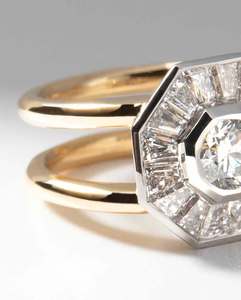Bague personnalisée en or de luxe pour femme, sertie d'un diamant de laboratoire rond taille brillant, fournisseur de bijoux de mariage - Product Image 5