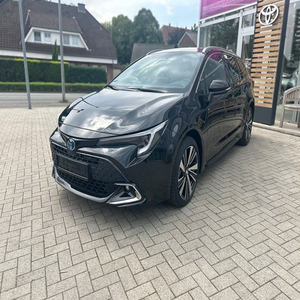 Toyota Corolla 20L Hybrid TS Teamplayer Wagon ACC Navigation Heated Seats Low Mileage Fuel Efficient Car - Product Image 1