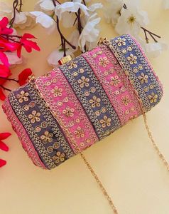 กระเป๋าคลัทช์งานปักเพชรคริสตัลประดับมุกสำหรับงานเลี้ยงงานแต่งงานทำมือสำหรับสุภาพสตรี - Product Image 1