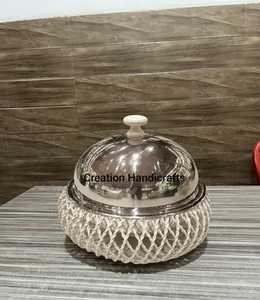 Plat à gratin en acier inoxydable de luxe avec couvercle, bol de service décoratif moderne pour la restauration et les événements - Product Image 3