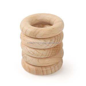 Ensemble de ronds de serviette en bois faits à la main pour la décoration de table à manger rustique parfait pour les mariages, les événements, les rassemblements et les dîners - Product Image 4