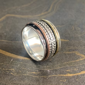 Bague Spinner Multicouche en Argent 925 Tendance avec Texture Perlée, Bijou Fin, Idéale pour un Cadeau - Product Image 3