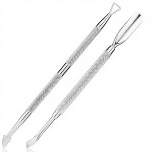 Outil professionnel de soin des cuticules, pousse-cuticules à bord fin et nettoyeur de précision en acier inoxydable pour des résultats de manucure impeccables - Product Image 1