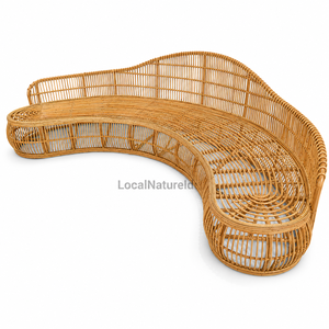 Sofá Cama Curvo de Ratán Estilo Mid-Century Moderno, Conjunto de Muebles de Exterior, Banco de Patio Tejido con Cojines Blancos Rellenos de Espuma para Sala de Estar - Product Image 4