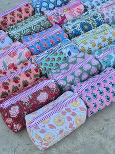 Women's Quilted Floral Printed Cotton <b>Makeup</b> Bag Large Capacity Travel Cosmetic Organizer Eco-Friendly Portable - Product Image 4