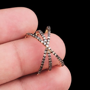 Vente en gros d'anneaux en argent sterling 925 plaqué or avec diamants naturels entrecroisés, bijoux fins, Memoria Jewels - Product Image 6