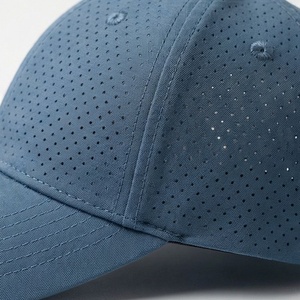 Casquette de baseball en maille bleue à 6 panneaux, ajustable, unisexe, décontractée, pour l'extérieur, printemps-été, respirante, en polyester, couleur unie - Product Image 5
