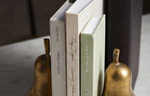 ที่คั่นหนังสือรูปลูกแพร์โลหะสีทองตกแต่งสไตล์โมเดิร์น  งานหล่อขึ้นรูป  ของตกแต่งโต๊ะทำงานสำนักงาน/ห้องสมุด  ขายส่ง - Product Image 5