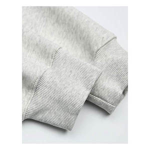 Hoodie unisexe personnalisé en molleton bouclette imprimé numériquement, éco-responsable, coupe ample streetwear avec poche et épaules tombantes, en polyester et coton - Product Image 3