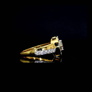 แหวนเพชรแล็บโกรว์ทรงฮาโล ทองคำ 14K ทรงบริลเลียนท์ ตัวเรือนแบบสี่ขาประดับเพชรแบบพาเว่ ของขวัญวันครบรอบแต่งงาน งานเลี้ยง พร้อมใบรับรอง IGI - Product Image 3