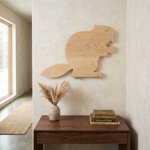 Silueta Decorativa de Castor Hecha a Mano en Madera, Escultura Minimalista de Castor en Madera Natural, Decoración para Habitación Infantil o Sala de Estar - Product Image 2