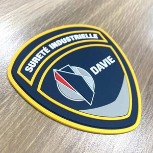 Parche de PVC Personalizado Hecho a Mano, Insignia de Goma Suave 3D con Logotipo para Ropa, Bolsos, Gorras y Accesorios - Product Image 3