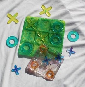 แม่พิมพ์ซิลิโคนลายเรซิ่นกลิตเตอร์ Fab Design สำหรับทำตัวต่อเกม Tic Tac Toe แบบ DIY รูปทรง X O Noughts Crosses สไตล์มินิมอล - Product Image 4