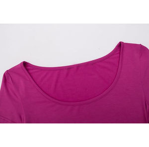 T-shirts unis à col en V pour femmes, grande taille, haute qualité, prix FOB de gros, personnalisables avec logo, vente en gros - Product Image 3