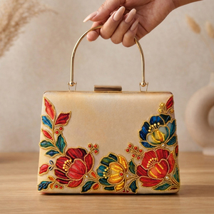 Bolso de mano con estampado floral dorado y bordado a mano, elegante bolso de noche para mujer, ideal para ocasiones festivas. - Product Image 1