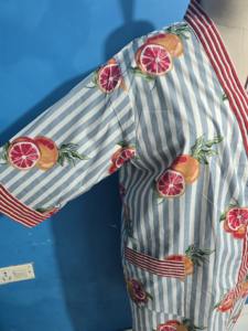 Robes Kimono en Coton Gris à Imprimé Fruits, Magnifiques Robes de Demoiselle d'Honneur Kimono, Peignoirs Faits Main à Imprimé Bloc pour Femmes, Cadeau Kimono - Product Image 3