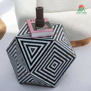 Mesa Auxiliar Hexagonal con Acentos de Mármol y Patrón Geométrico, Muebles Contemporáneos para Interiores - Product Image 4