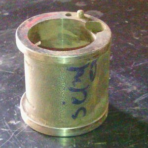 Services de fonderie de pièces en bronze sur mesure, finition sablée, pour applications à moyenne pression, allant de 1 à 12 pouces. - Product Image 1