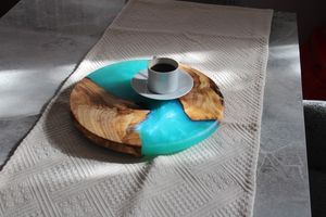 Planche à charcuterie ronde en bois personnalisée, épaisseur 1,5 cm, poignée en résine, plateau de service pour fromages et apéritifs, idéal pour les mariages et les fêtes - Product Image 6