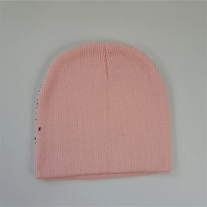 Gorro de punto unisex de moda, cálido, con lazo, camuflaje, listo para la playa, con etiqueta bordada. - Product Image 1