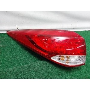 Feu arrière gauche d'occasion OEM 924013Z0 pour i40 Combi, Berline 2011-2015 - Product Image 1
