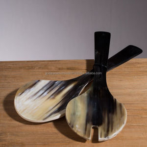 Cuchara de Servir Clásica Hecha a Mano con Cuerno de Búfalo Natural, Colorida, Ecológica, de la Mejor Calidad, para Fiestas, God Grace - Product Image 1
