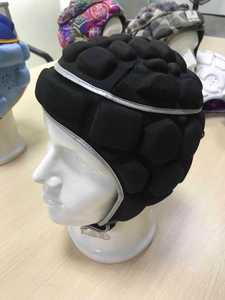 Protector de Cabeza Profesional para Rugby, Casco Acolchado Suave y Transpirable, Protector de Rugby con Logotipo Personalizado, Casco de Rugby con OEM - Product Image 2