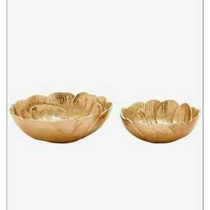 Bol moderne noir mat sur pied avec base en feuille de Ginkgo finition dorée, plat de service à fruits en aluminium de qualité supérieure, centre de table pour banquet - Product Image 3