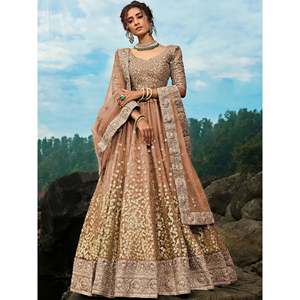 Lehenga Choli de talla grande para boda en un fabuloso color marrón con lentejuelas y malla. - Product Image 3