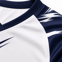 Ensemble de maillots de football personnalisés AAIR en polyester 100% avec sublimation, col en V, manches courtes, séchage rapide, 300g, uniforme de football blanc bleu marine