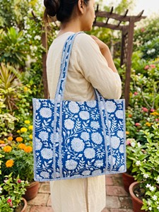 Bolso de Mano Acolchado con Estampado Artesanal Indio para Mujer, Bolso de Compras de Moda para Invierno y Verano, Bolso de Hombro con Flores Geométricas Multicolores - Product Image 3