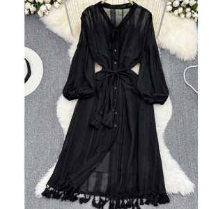 Vestido midi bohemio para mujer con borlas, cintura con lazo y paneles de encaje - Product Image 4