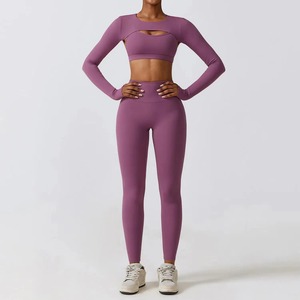 Conjunto de Yoga de Lujo para Fitness, Ropa Deportiva de Primera Calidad, Ligera, Transpirable y Elástica, Hecho por HS - Product Image 1