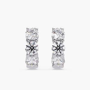 Boucles d'oreilles pendantes Huggie de luxe en or 14 carats avec diamants de laboratoire ronds 2,80 carats, élégantes et minimalistes, cadeau de Noël pour femme - Product Image 3