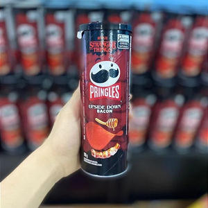 Pringles Edición Stranger Things, Sabor a Carne Asada al Revés, 100g, Papas Fritas Premium con Rico Sabor a Carne Ahumada - Product Image 4
