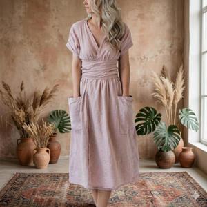 Vestido midi de algodón y lino para mujer, 100% algodón, con bolsillos, cuello en V, estilo bohemio, informal, para vacaciones de verano, precio al por mayor. - Product Image 1