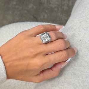 แหวนเพชรโมอิสซาไนต์ทรงแอสเชอร์ 10 กะรัต ดีไซน์เฉพาะตัว ตัวเรือนเงินแท้ 925 ของขวัญแทนใจสำหรับเครื่องประดับสุดพิเศษสำหรับทุกเพศ - Product Image 1