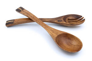 Cuillères et fourchettes à salade en bois d'acacia (Suar) écologiques de qualité alimentaire 24,5 cm, ensemble fait main, ustensiles de cuisine d'Indonésie - Product Image 3