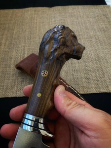 Cuchillo de Supervivencia Hecho a Mano OEM, Hoja de Acero Inoxidable, Mango de Madera Tallada, Funda de Cuero, Herramienta de Camping de Alta Calidad para Exteriores - Product Image 3