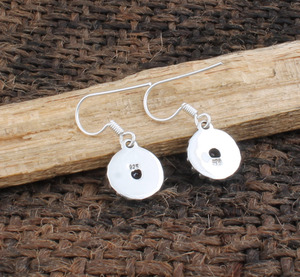 Pendientes Colgantes Minimalistas de Granate Rojo, Plata 925, Corte Pera, Joyería Geométrica con Piedras Preciosas, Tendencia Otoño Invierno - Product Image 5