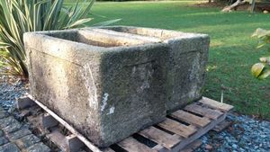 Fontaine d'eau en pierre de jardin antique en granit et pierre calcaire récupérée, bol décoratif extérieur sur mesure pour la décoration - Product Image 3