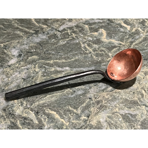 Ensemble de cuillères à mesurer en cuivre forgé à la main avec longues poignées en fer pour une utilisation en cuisine, cuillères à mesurer durables - Product Image 5