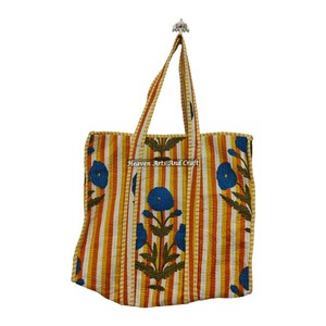 Sac fourre-tout en coton fait main avec poignée supérieure, sac à bandoulière de haute qualité, cadeaux abordables pour femmes, sacs fourre-tout indiens Kantha multicolores - Product Image 3