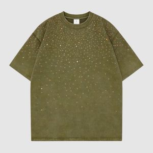 เสื้อยืดสตรีทแวร์ผู้ชายสไตล์วินเทจ ล้างสีแบบแอซิด ประดับเพชร ปักโลโก้ตามสั่ง แบบวิบวับ ขายส่ง - Product Image 2
