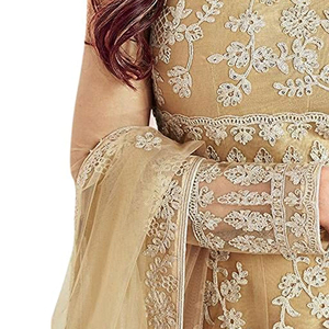 Nouvelle robe de mariée française élégante à rayures verticales unies, ornée de perles et de dentelle brodée, à prix abordable - Product Image 5