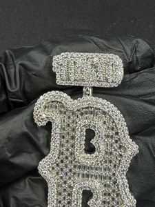 Pendentif numéro 10/10 en strass et cristal, argent 925, moissanite, charme hip-hop, cadeau unisexe - Product Image 1