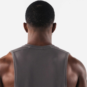 เสื้อกล้ามผู้ชาย คอกลม ผ้าฝ้ายถัก 100% ระบายอากาศได้ดี เป็นมิตรกับสิ่งแวดล้อม สวมใส่สบายๆ - Product Image 4