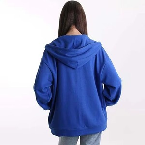 Sweat-shirts à capuche décontractés pour femmes grandes tailles, personnalisables avec logo OEM, en polaire, couleur unie, anti-boulochage, respirants. - Product Image 2