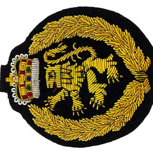 Badge de blazer en fil métallique fait main, brodé de fils métalliques de luxe, patch résistant à l'eau, couleurs personnalisées pour vestes - Product Image 3